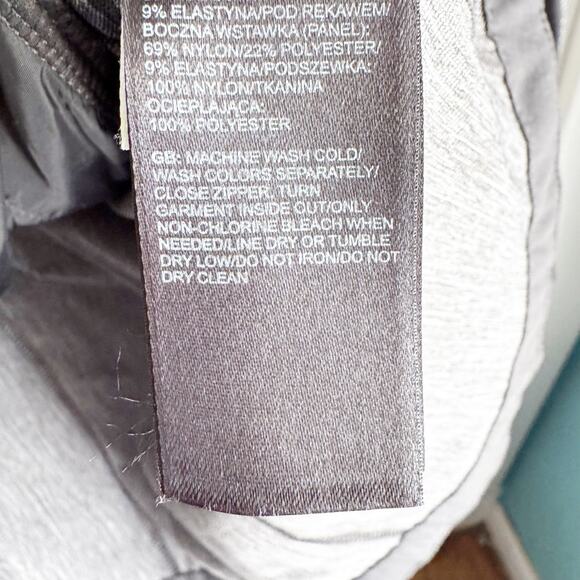 The North Face Women's Pseudio Quilted Hooded Jacket Outdoors Hiking Medium M - Picture 11 of 16